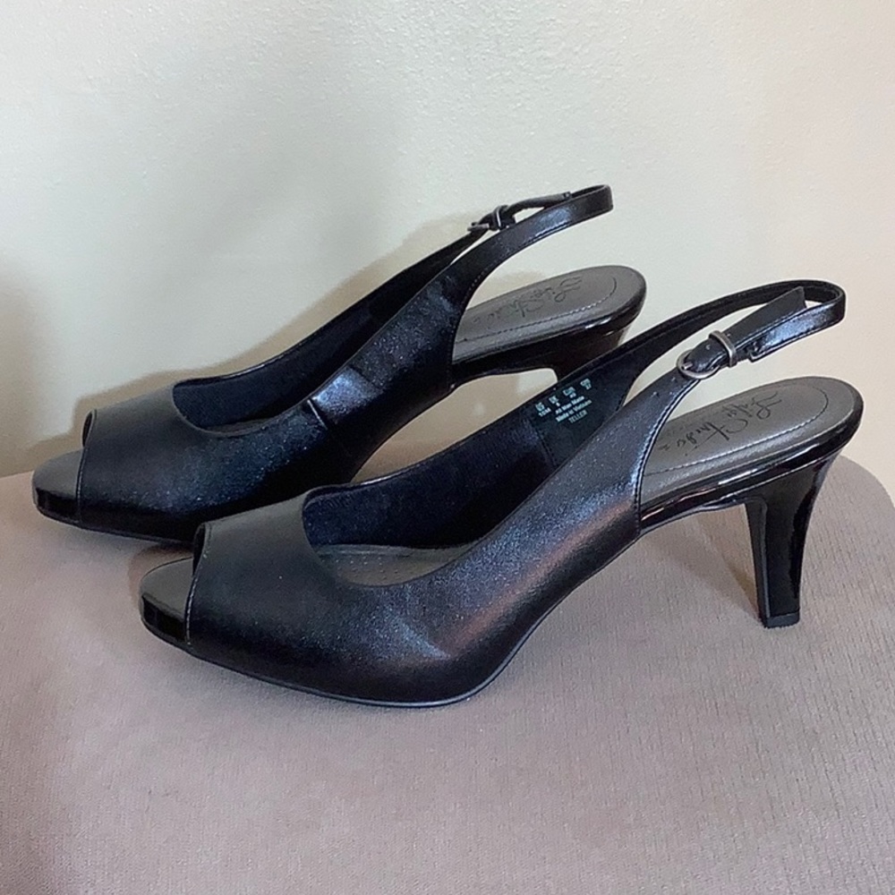 Life Stride Soft System Black Heels